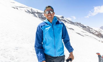 How a quadriplegic former rugby player conquered a Himalayan mountain